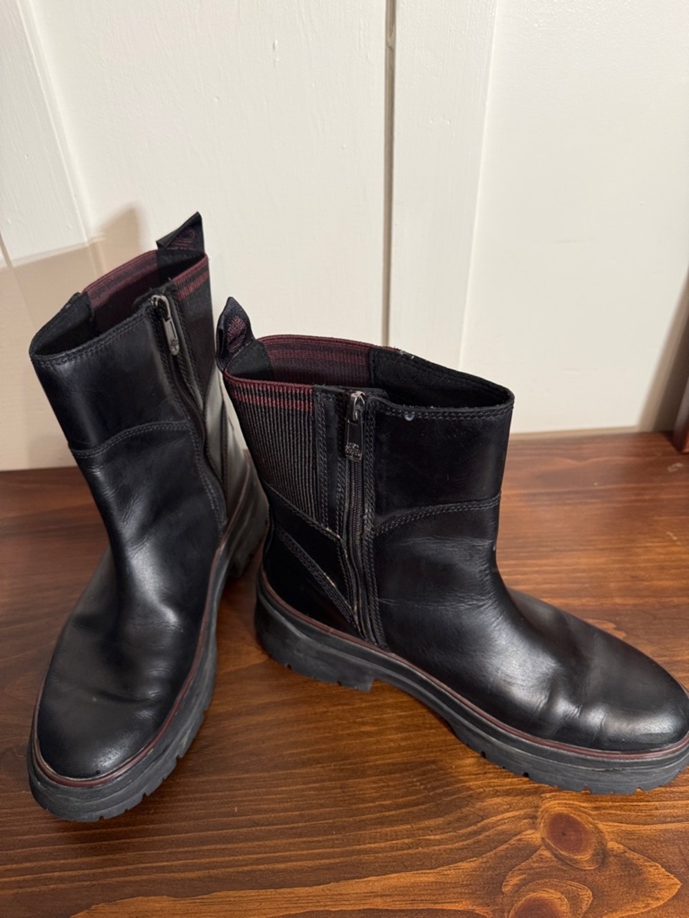 Timberland Black Waterproof Leather Chelsea Boots Lug Sole Side Zip 9